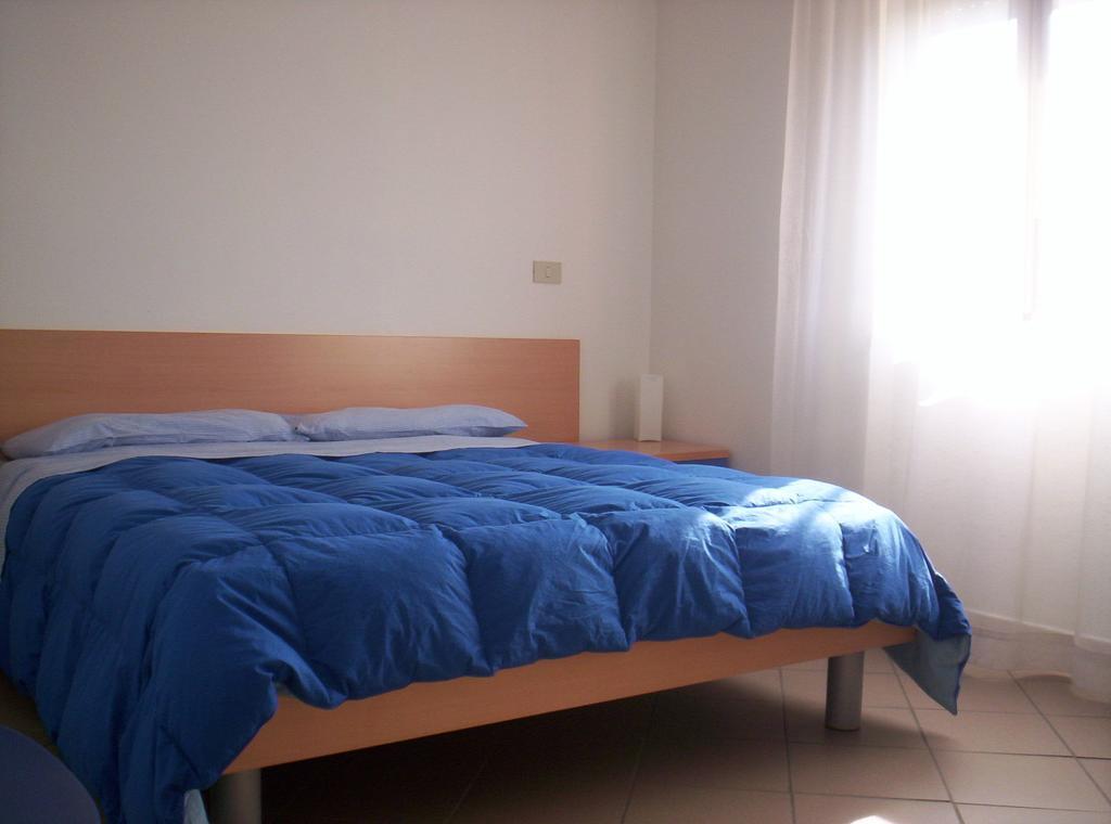 Apartment Tirreno Tirrenia Cameră foto